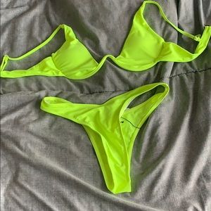 Giah swim thong bikini